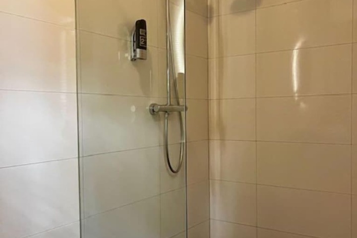 Room 14 of 34