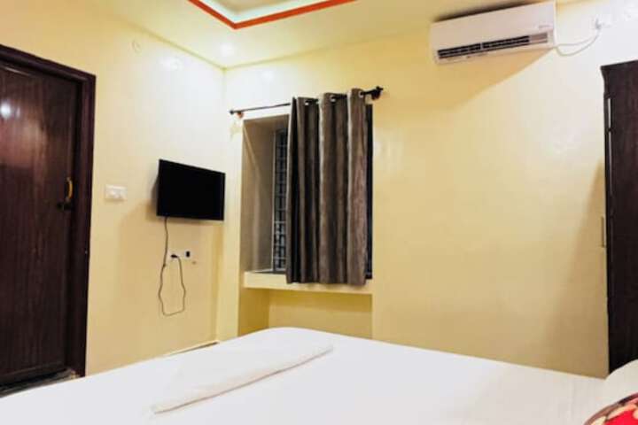 Room 16 of 41