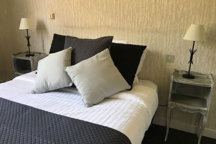Room 9 of 39