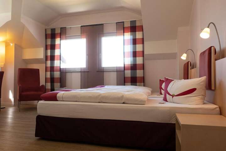 Room 10 of 53