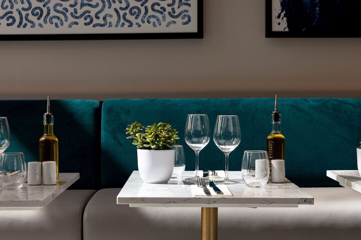Dining 37 of 60