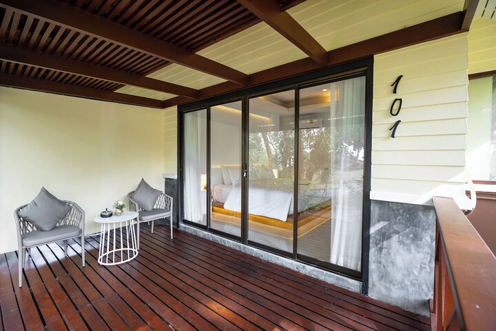 Terrace/Patio 100 of 107