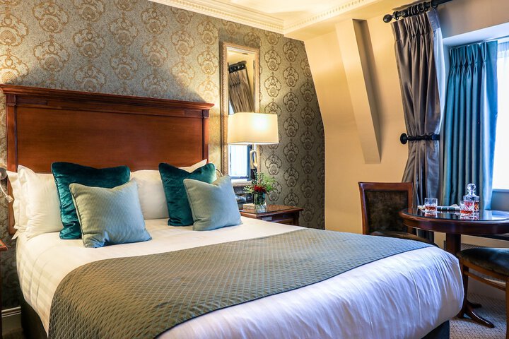 Room 21 of 60