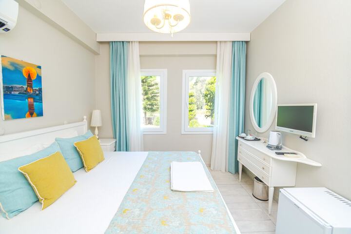 Room 12 of 54