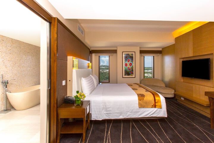 Room 7 of 115
