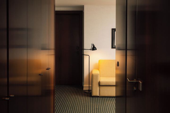 Room 19 of 64