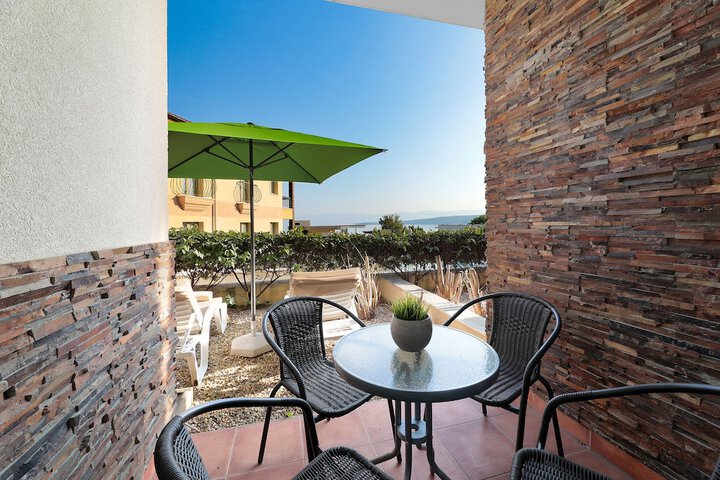 Terrace/Patio 51 of 134