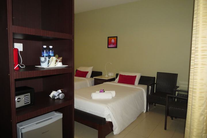 Room 7 of 25