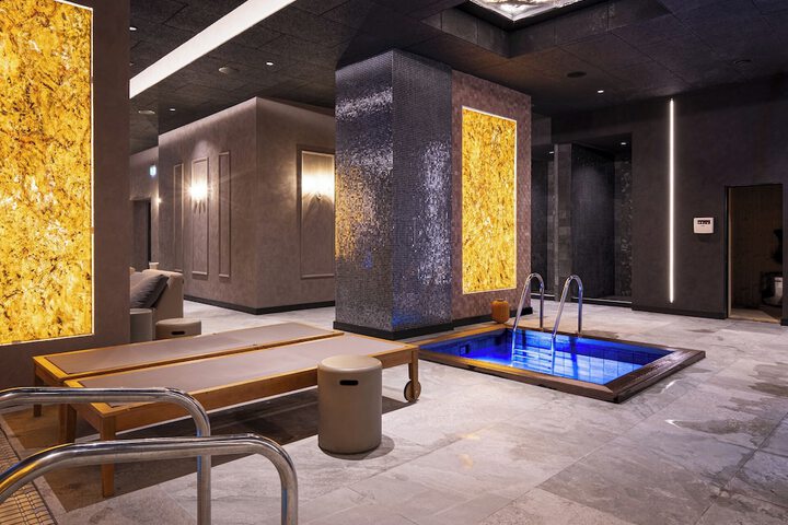 Pool 162 of 254