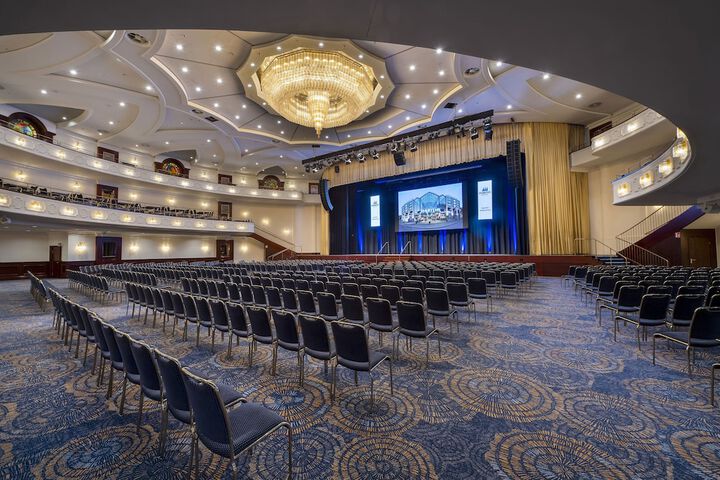 Ballroom/Hall 69 of 82