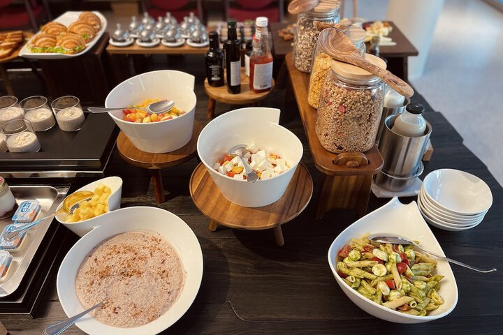 Breakfast/Coffee Service 85 of 103
