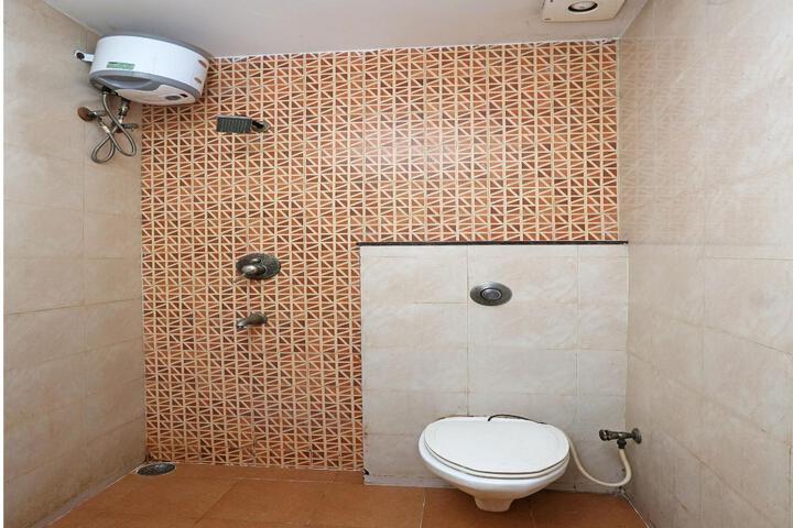 OYO 4940 Hotel Sea Rock
