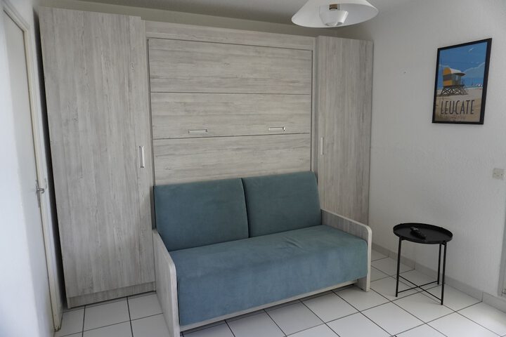 Room 11 of 43