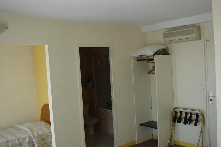 Room 29 of 43