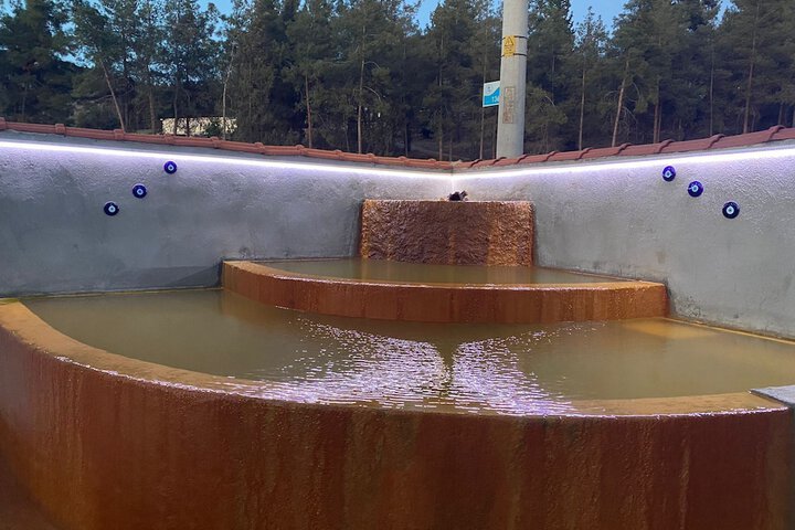 Pool 60 of 85