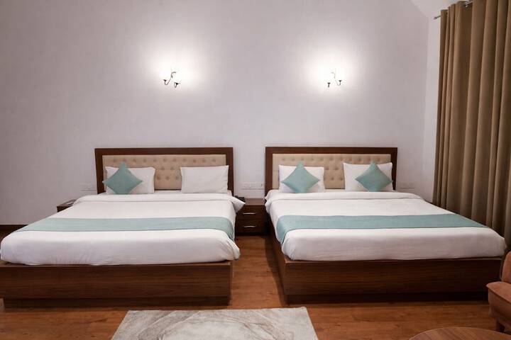 Room 9 of 27