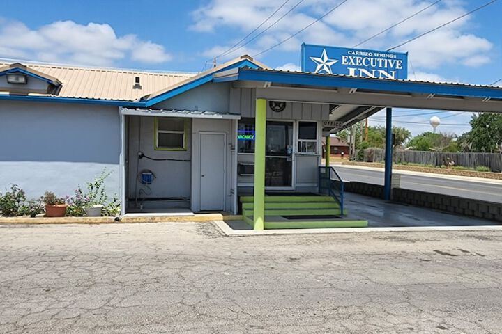 Photo of Carrizo Executive Inn