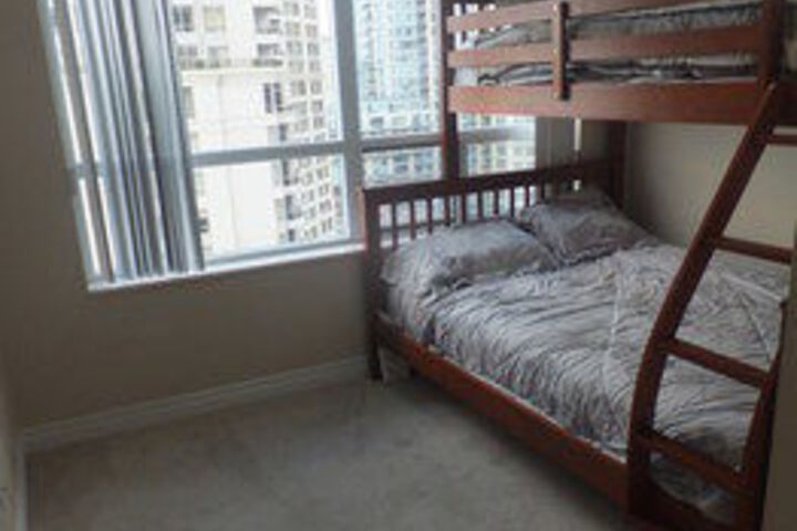 Room 5 of 19