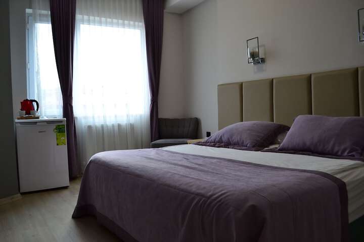 Room 12 of 36