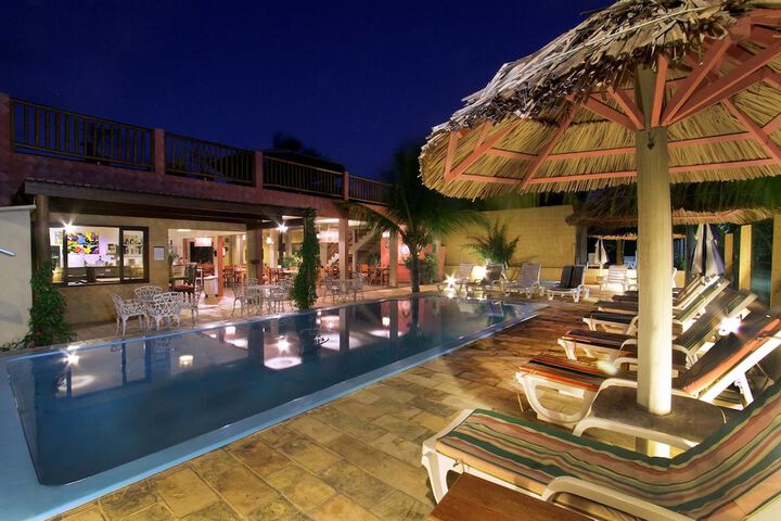 Pool Hotel