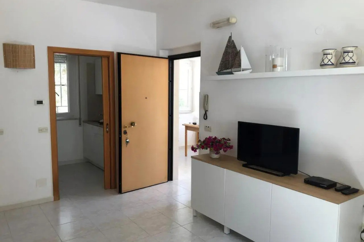 Room 3 of 11