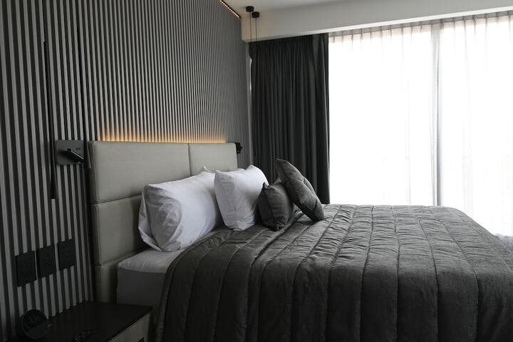 Room 19 of 64