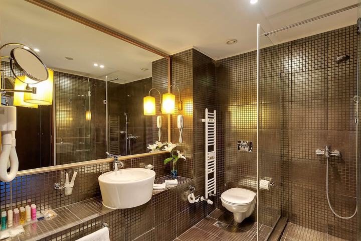 Bath Photo
