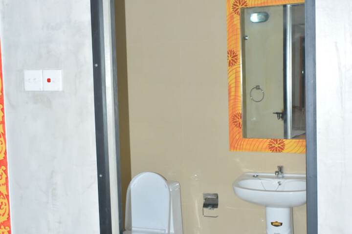 Room 10 of 23
