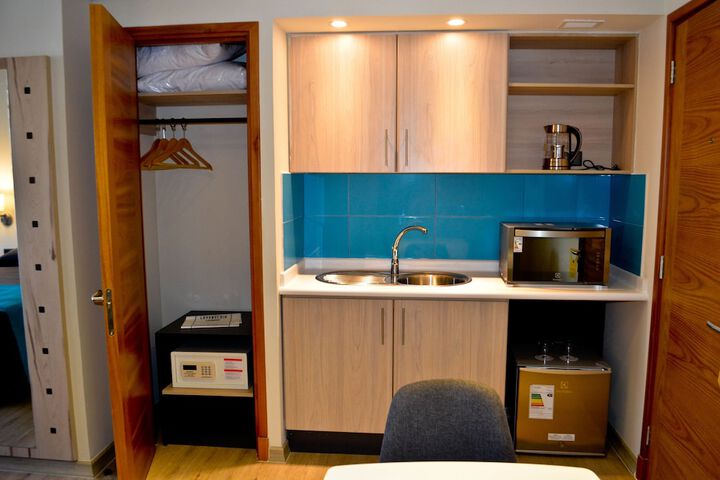 Room 28 of 50