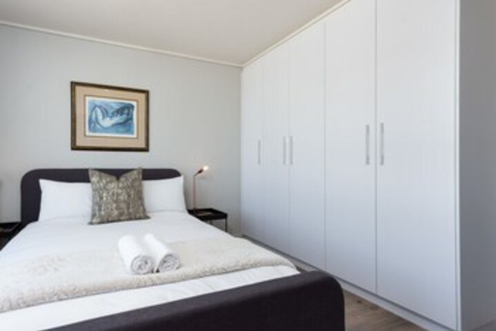 Room 12 of 21
