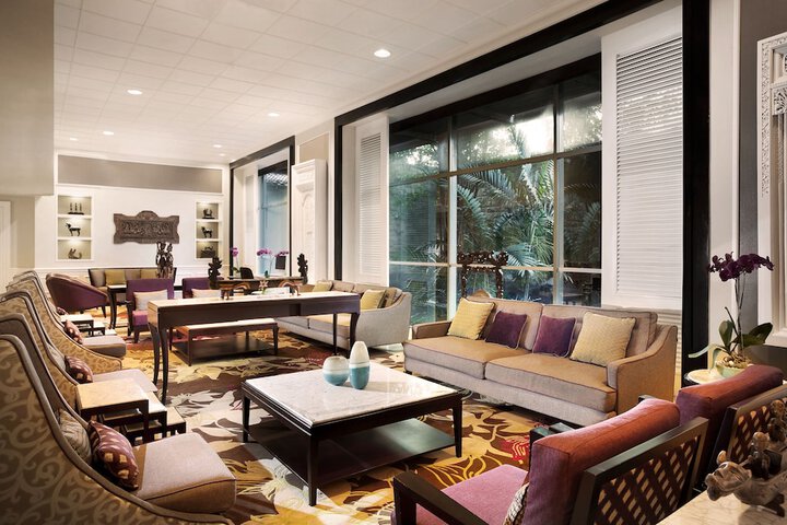 Entrance & Lobby