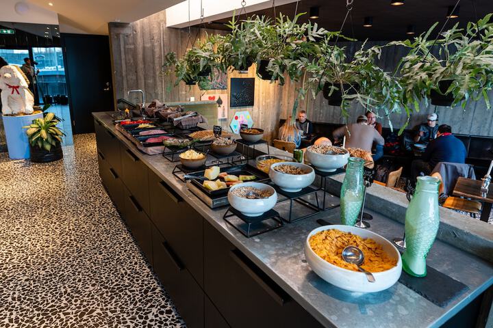 Dining 46 of 64
