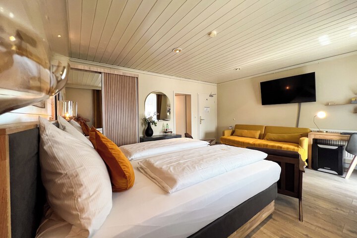 Room 49 of 207