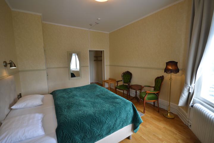 Room 28 of 57