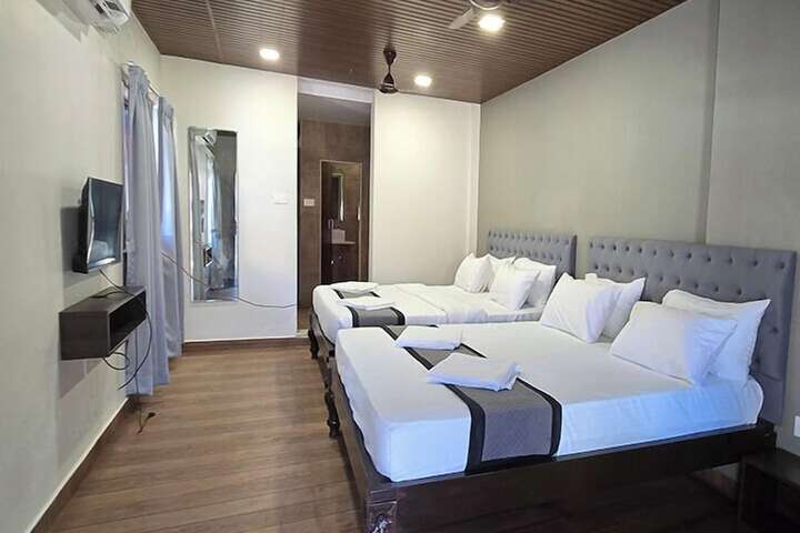 Room 8 of 27