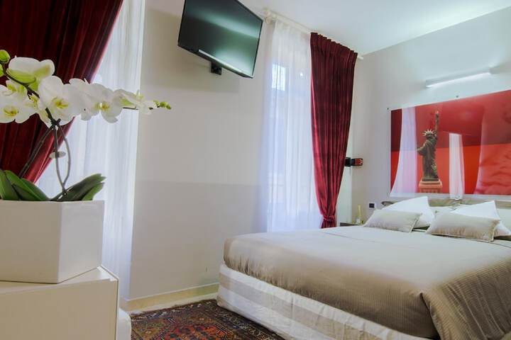 Room 4 of 24