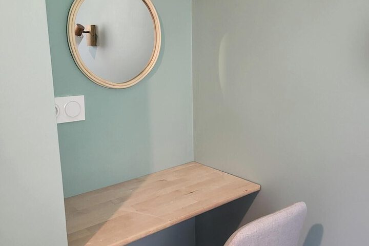 Room 9 of 46