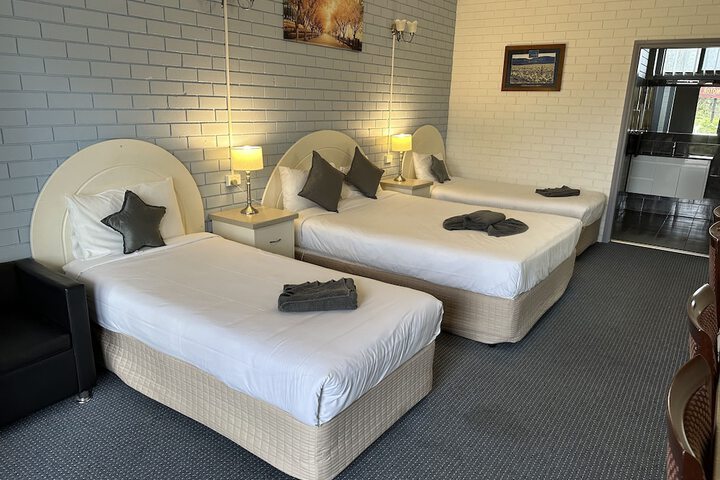 Room 49 of 79