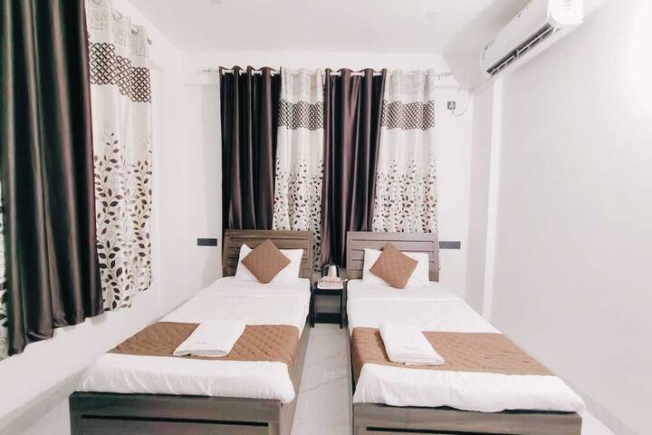 Room 17 of 26