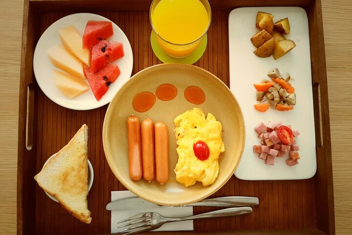 Breakfast/Coffee Service 32 of 39