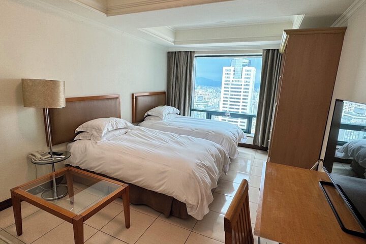 Room 14 of 23