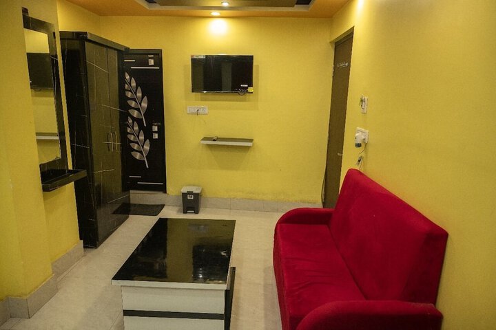 Room 15 of 17