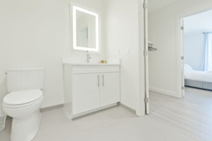 Room 31 of 279