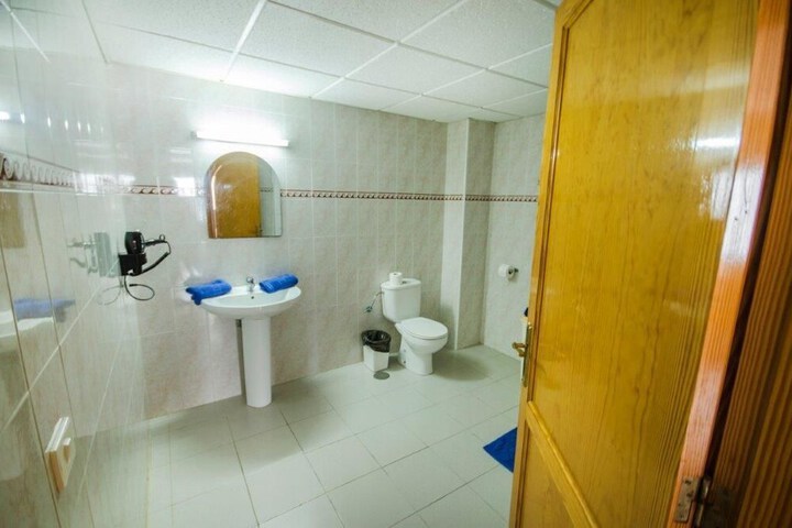 Room 12 of 36