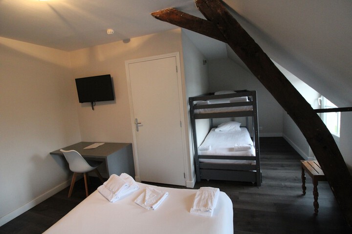 Room 26 of 69