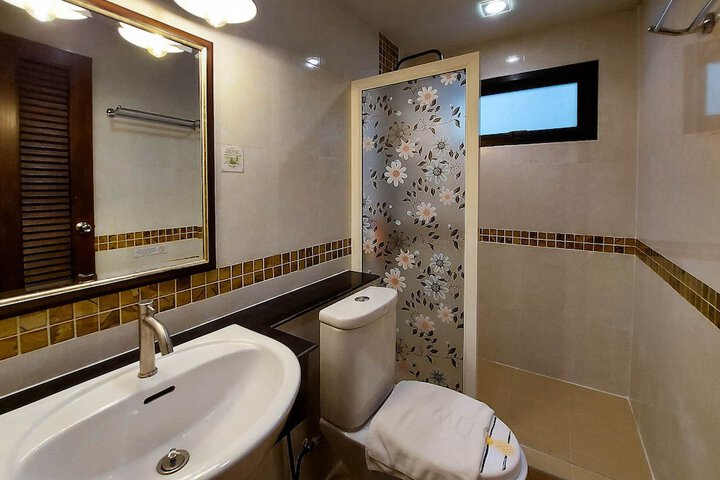Room 15 of 20