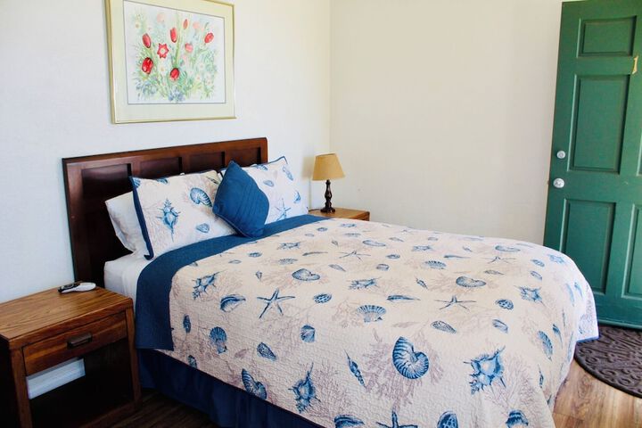 Room 6 of 31