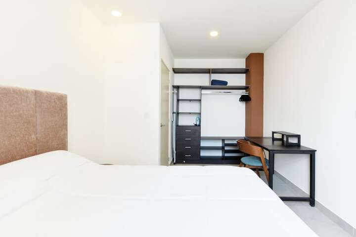 Room 58 of 249