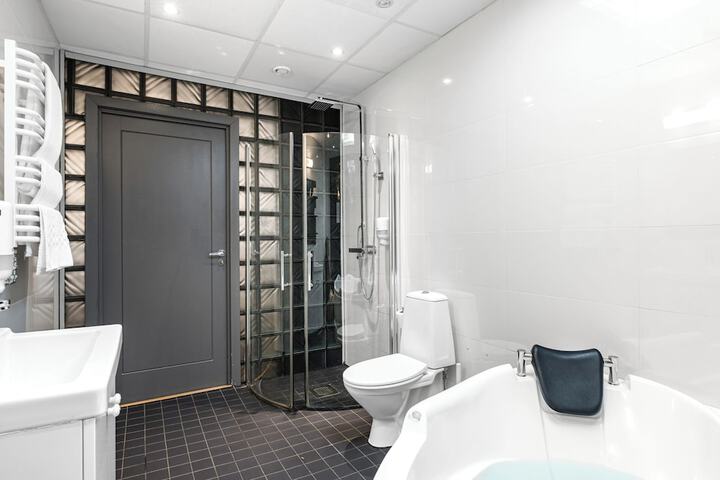 Bath Interior