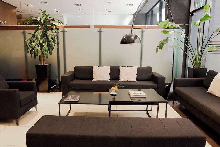 Entrance & Lobby